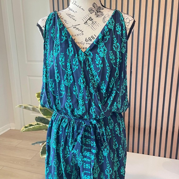 Chelsea & Violet Women's Jumpsuit Size L Sleeveless Green Blue Print Casual - Picture 2 of 11